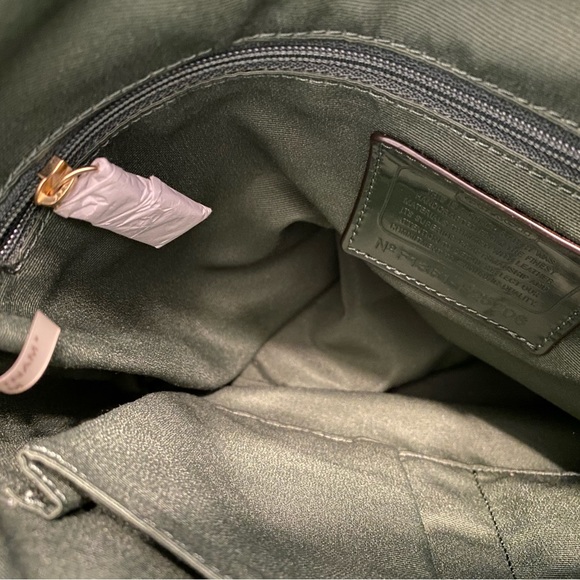 NWOT Coach F25706 With Certificate of Authenticity - Picture 6 of 8